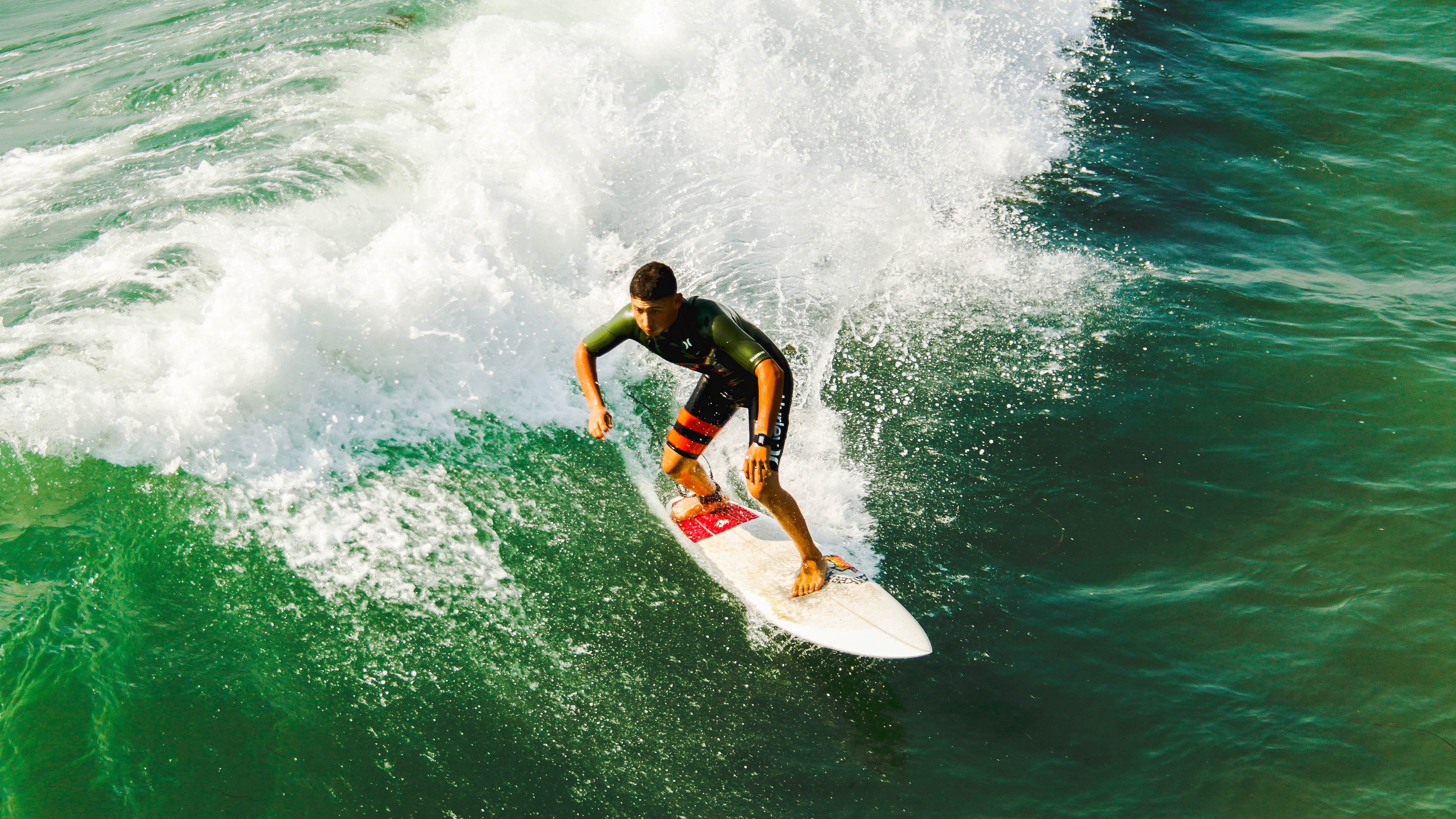 青少年篮球“奔跑未来”公益募捐活动在全国范围内同步进行，青少年篮球公开赛